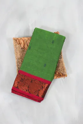 Classic 100% Cotton Saree with Elegant Line Pallu - Timeless Comfort