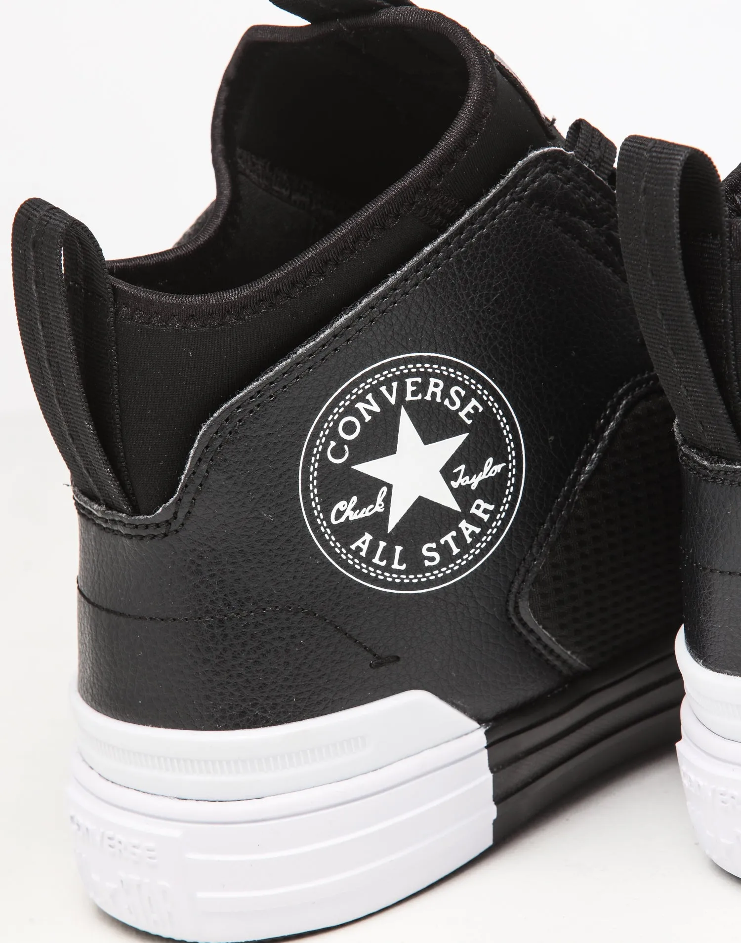 Converse Chuck Taylor All Star Ultra Black/White