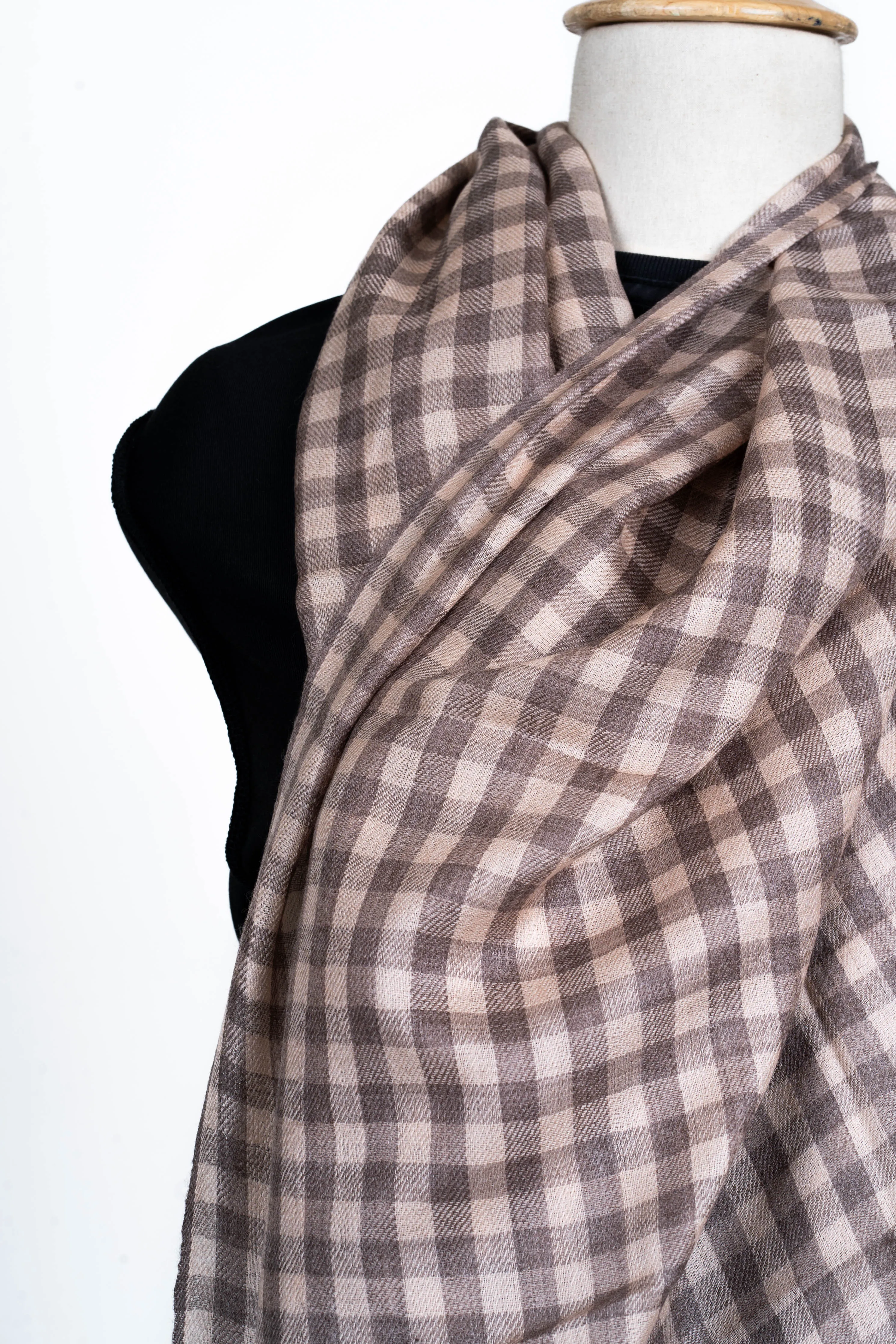 Earthy Charm: Merino Wool Checked Scarf in Warm Brown Tones